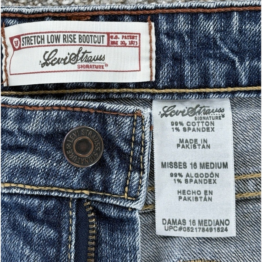 VTG Levis Signature Low Rise Bootcut Kick Crop Jeans Women's 16 Blue Stretch Y2K - Picture 4 of 10
